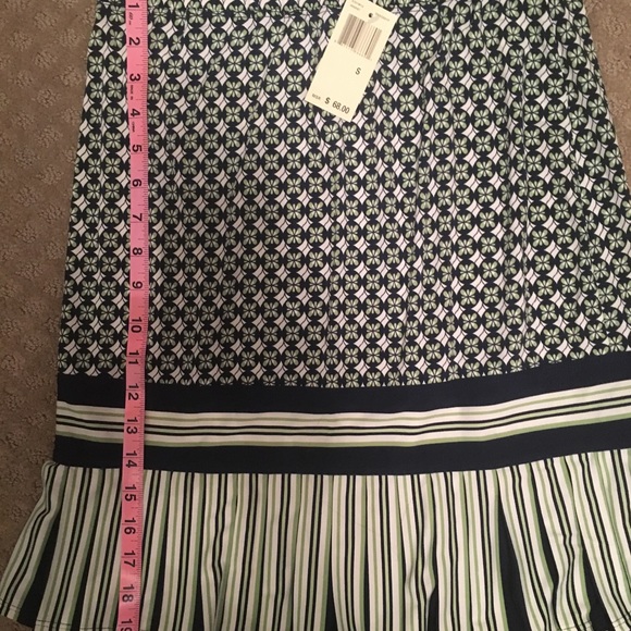 Tres Chic Skirt - Picture 3 of 6